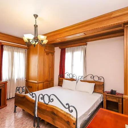 Brilant Antic Apartamento *